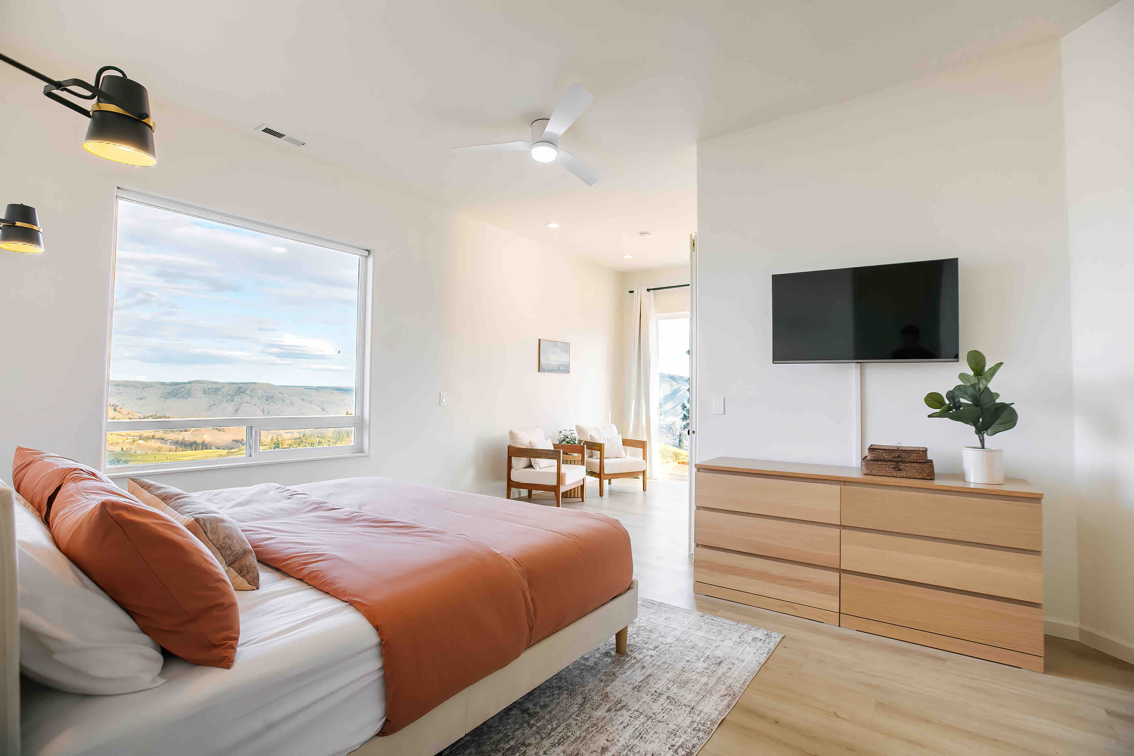 Bedroom thumbnail 3