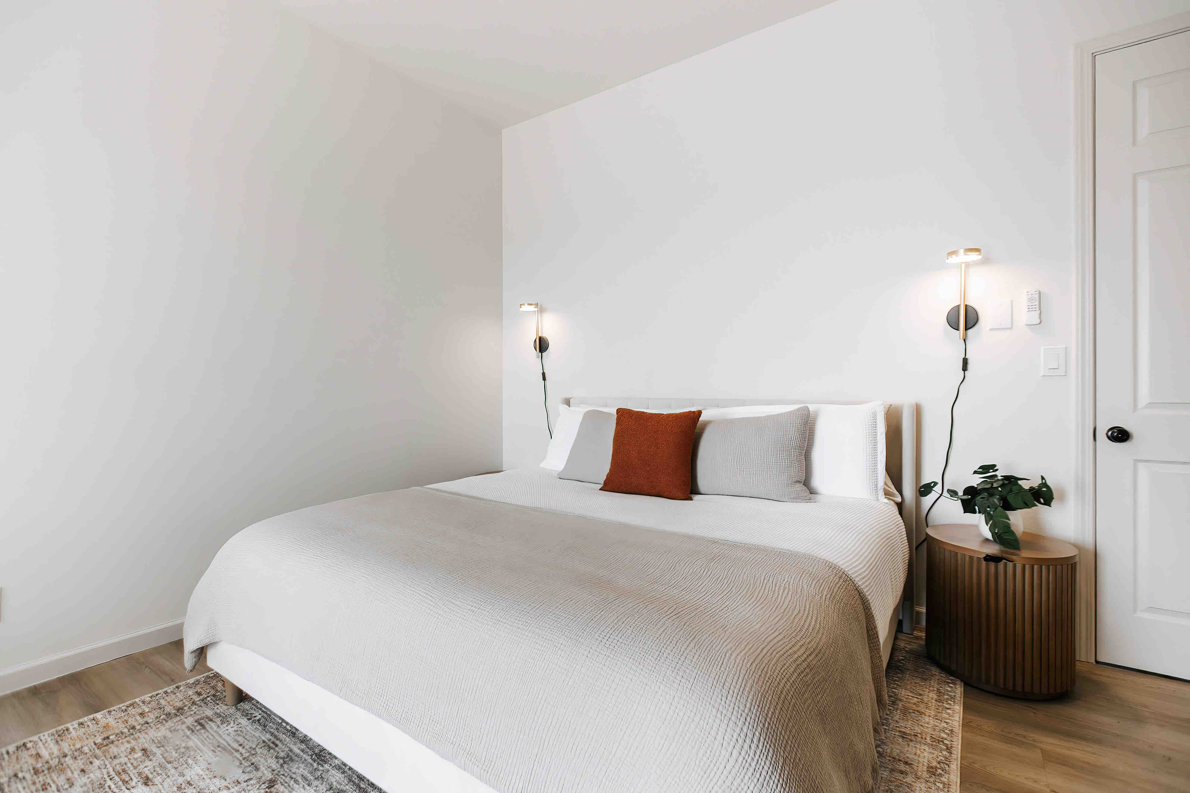 Bedroom thumbnail 4